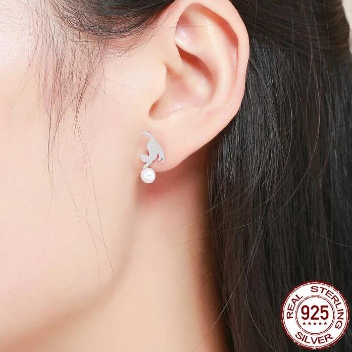 Playful Pearl Cat Earrings