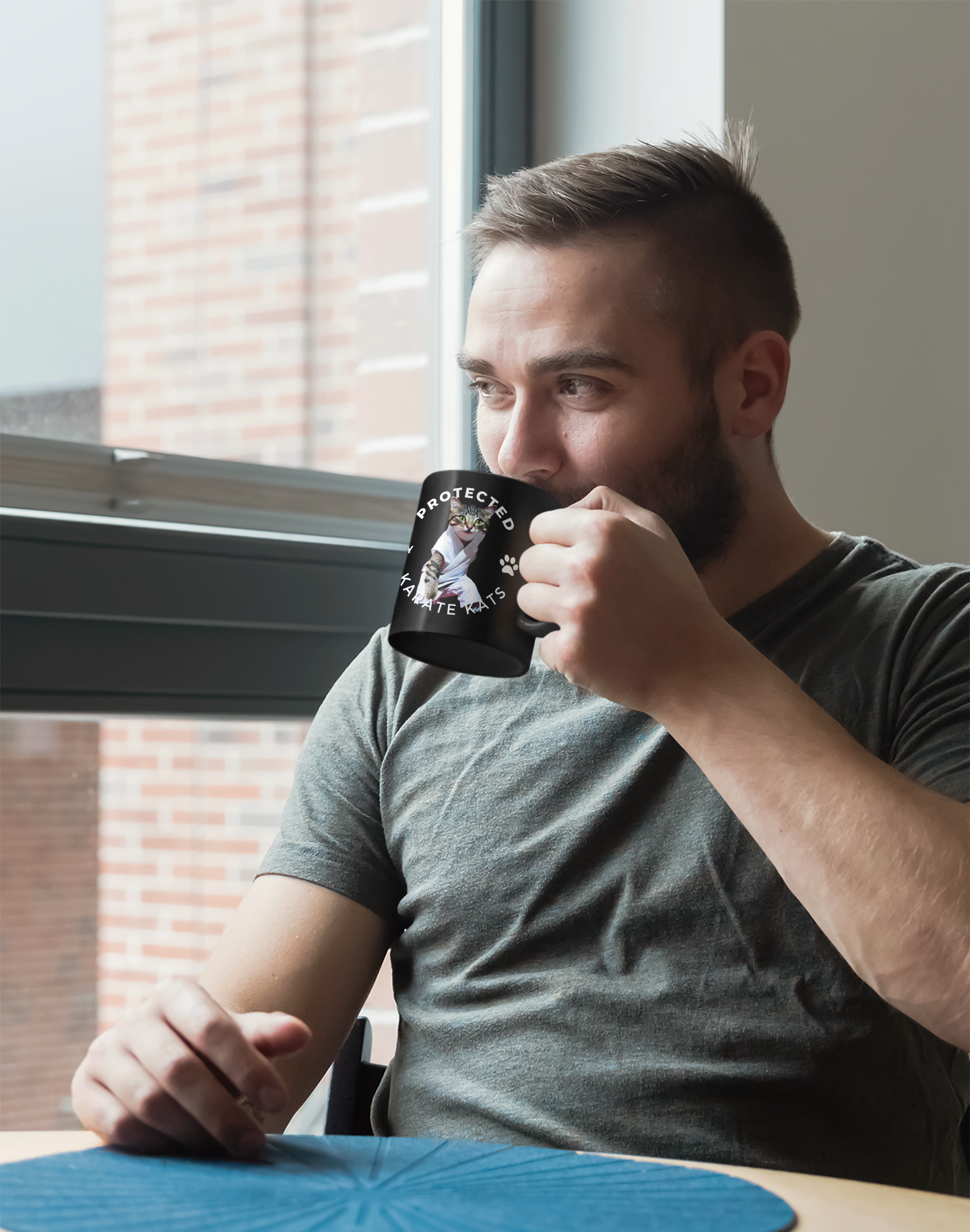 Glossy "Karate Kats" Mug in Black