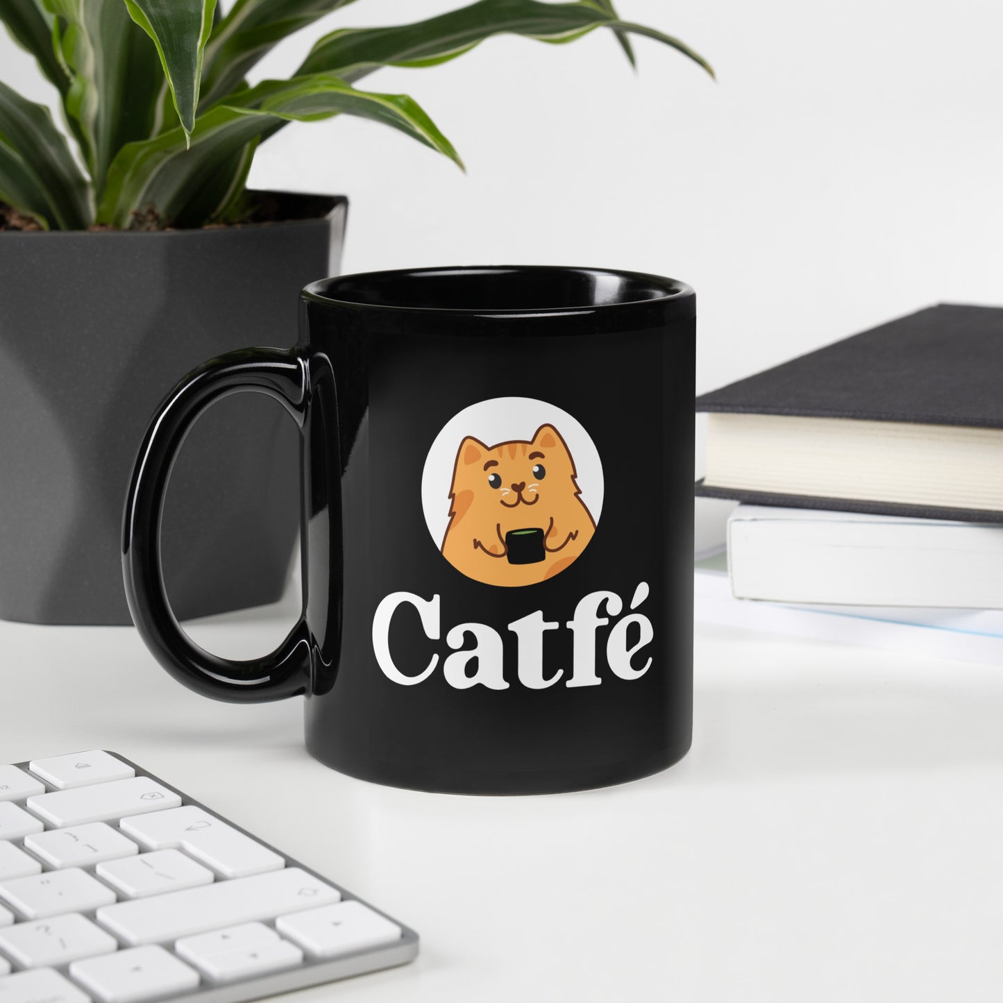 Catfé Classic Mug in Black
