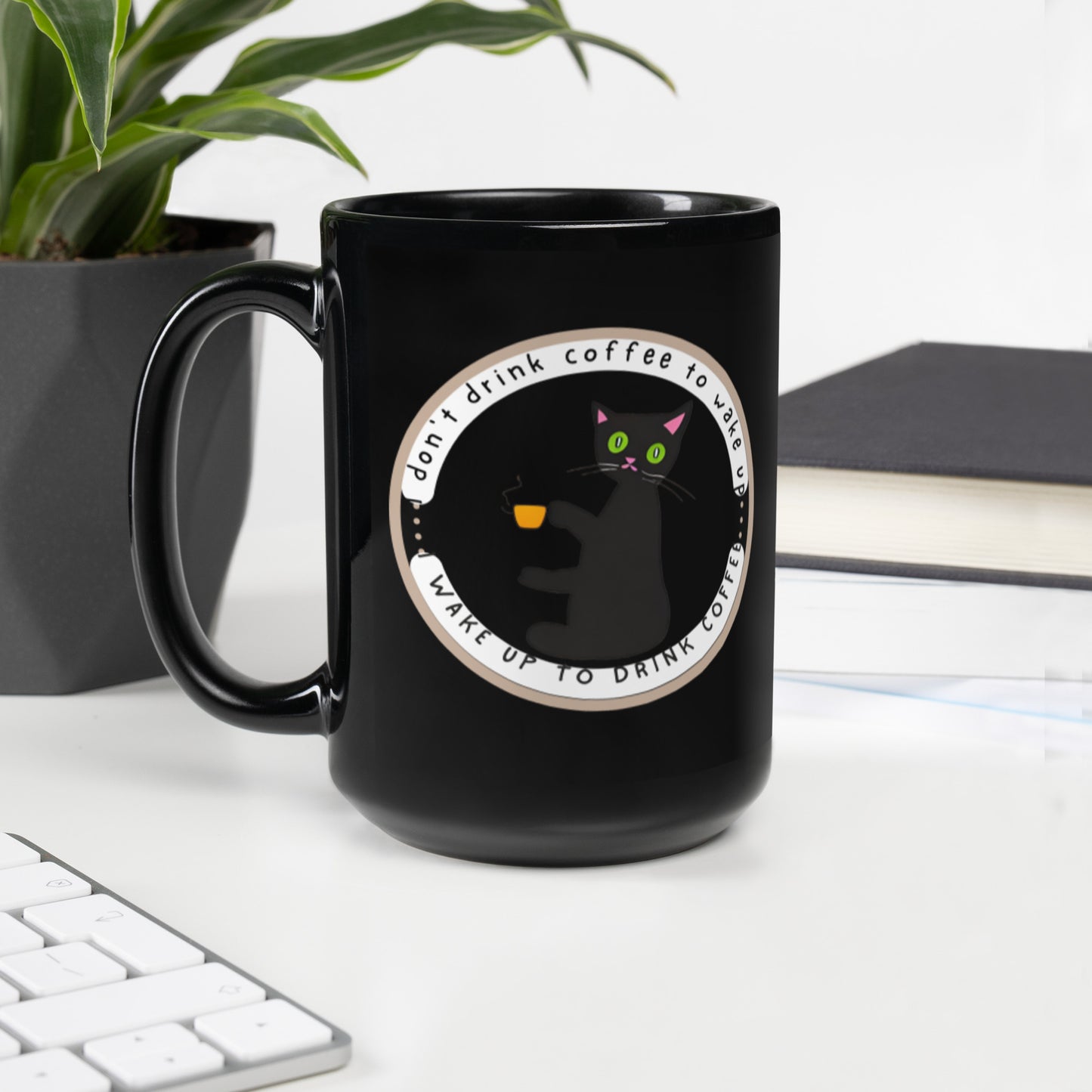 Glossy "Coffee Cat" Mug in Black