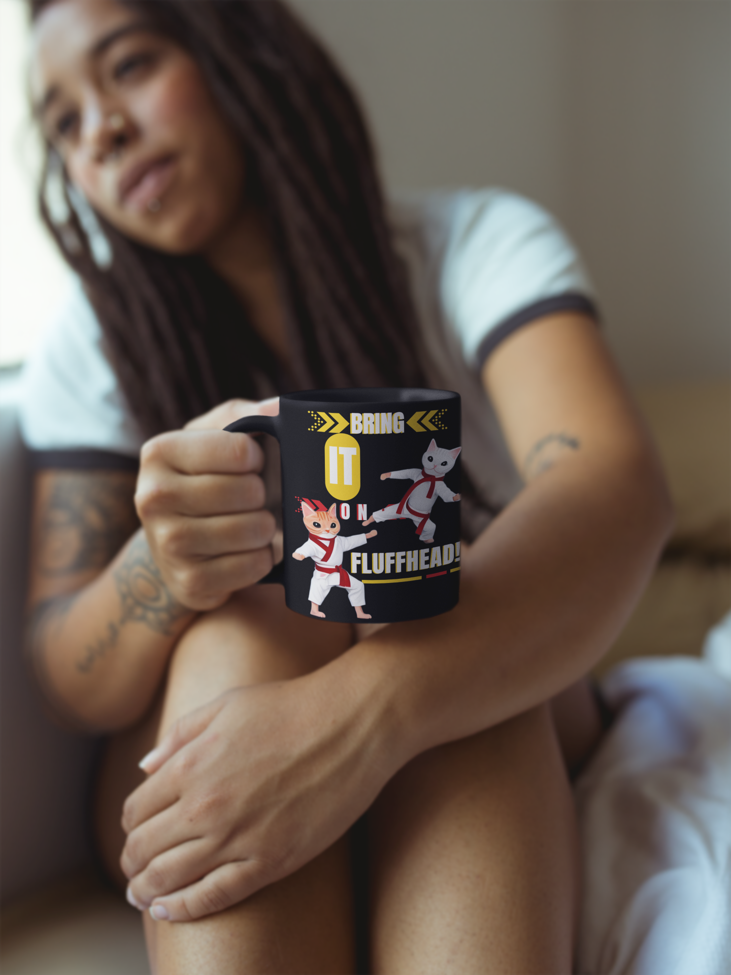 Glossy "Fluffheads" Mug in Black