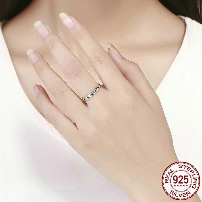 Black Paw Engraved Ring