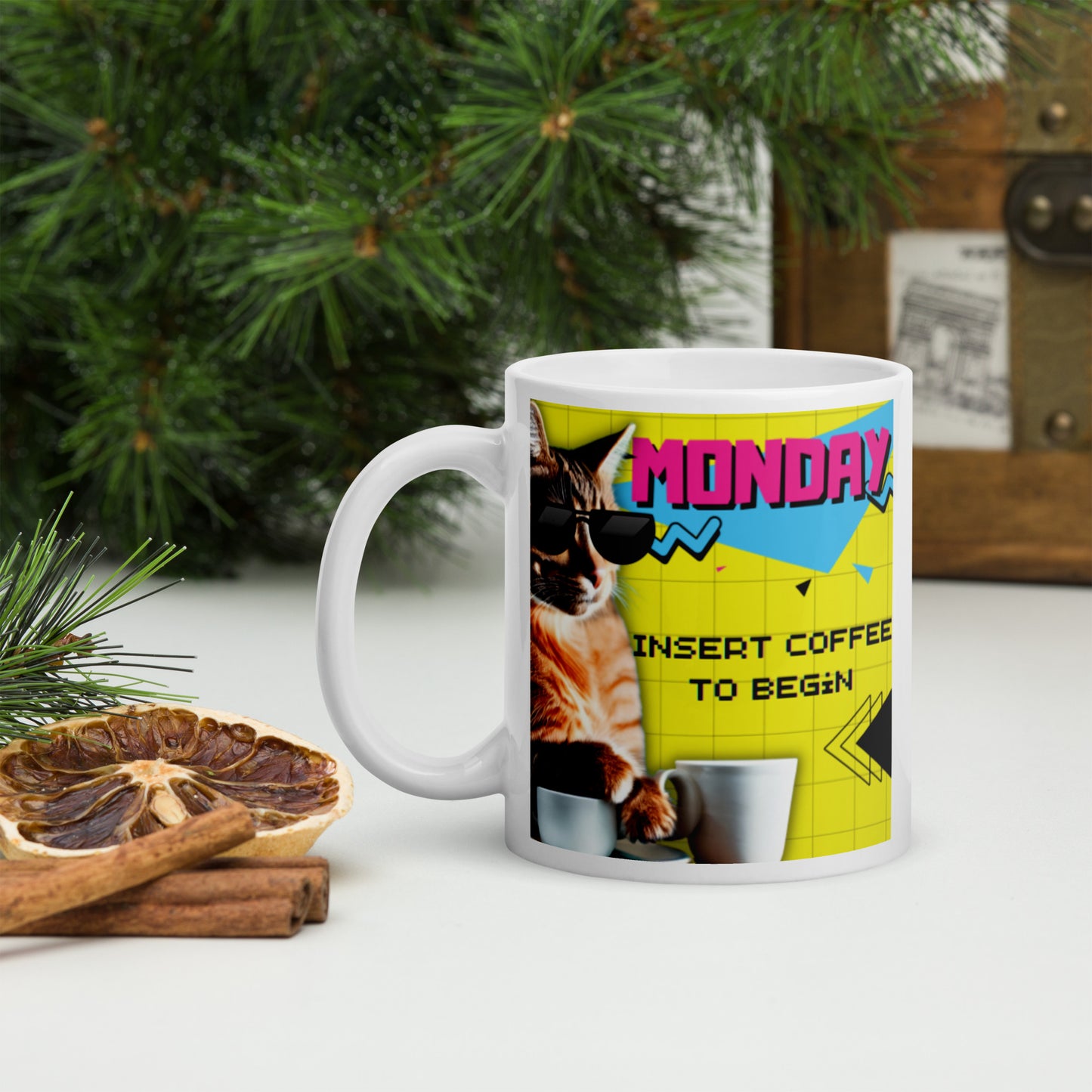Glossy "Monday Fix" Mug in White